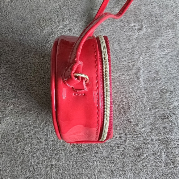 Marc Jacobs red patent leather mini canteen crossbody - Picture 10 of 11